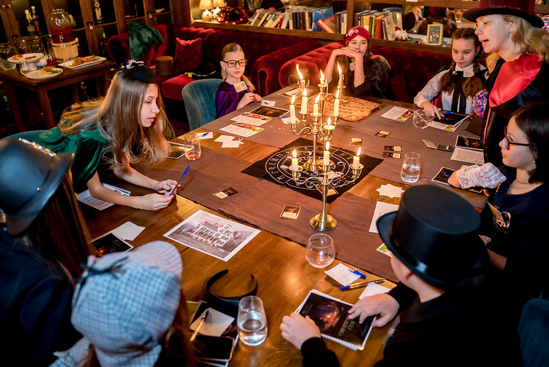 Как отметить 8 Марта в школе: праздничное украшение класса в Grodno