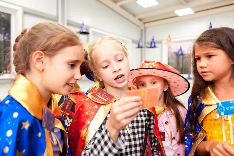 Новый год в Гродно глазами школьников: квесты, игры и секреты организации